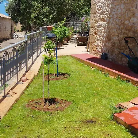 Nostos Old Town Stone House Near The Castle Κυπαρισσία