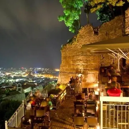 Nostos Old Town Stone House Near The Castle